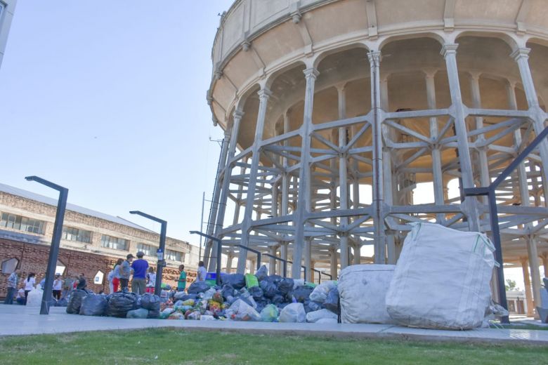 #YoReciclo2:  Gran compromiso estudiantil en el último pesaje del concurso