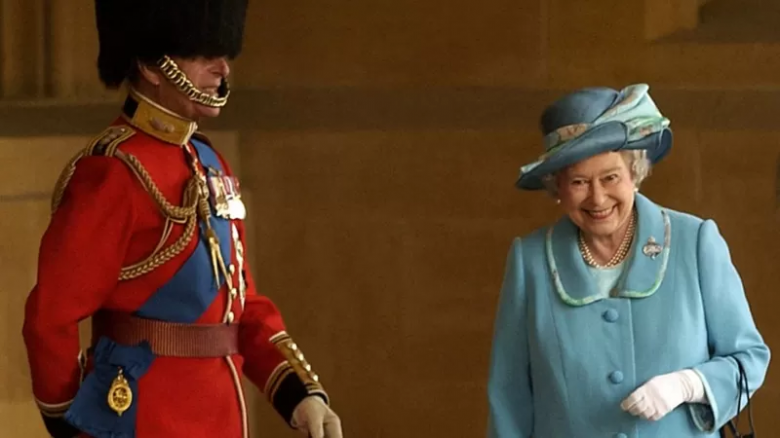 Isabel II: 6 momentos en los que la reina de Inglaterra mostró su sentido del humor