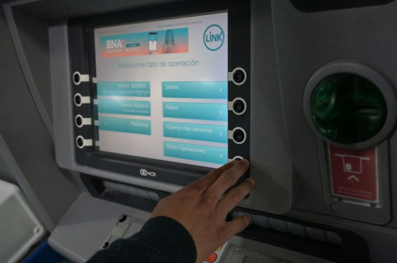 Instalarán cajeros automáticos en localidades del interior que no tenían servicios bancarios