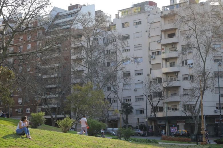 Propiedades: qué exige el proyecto de Presupuesto para quienes quieran comprar un departamento usado con dinero blanqueado