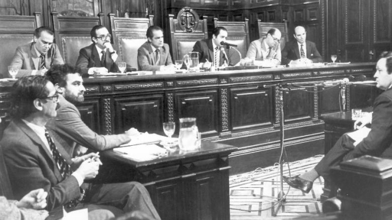 Cómo era el país aquel 22 abril de 1985, cuando comenzó el juicio las Juntas militares