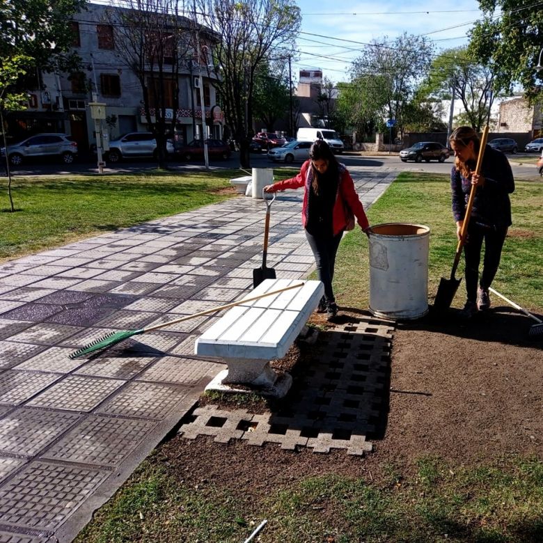 Se realizaron tareas de mantenimiento en plazas y espacios verdes