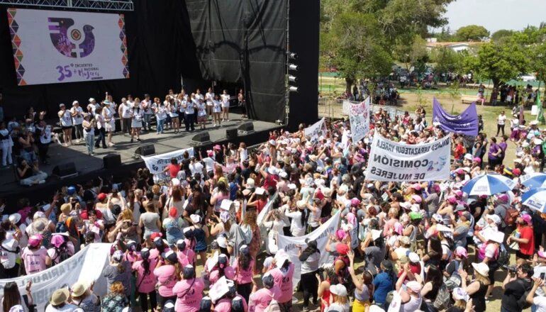 Mujeres abrieron el 35º Encuentro Nacional y pidieron por Guadalupe