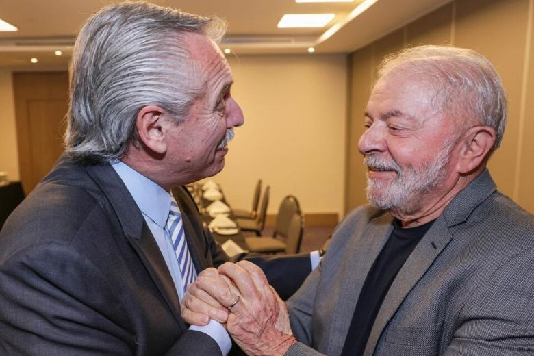 Fernández viaja a Brasil para la asunción de Lula 