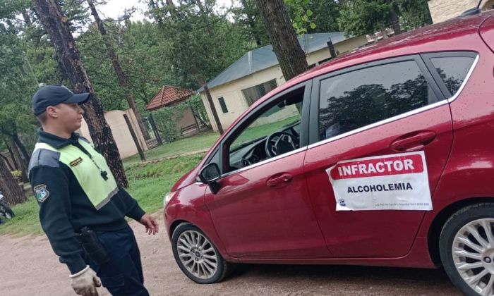 La Policía realizó controles de alcoholemia en toda la provincia