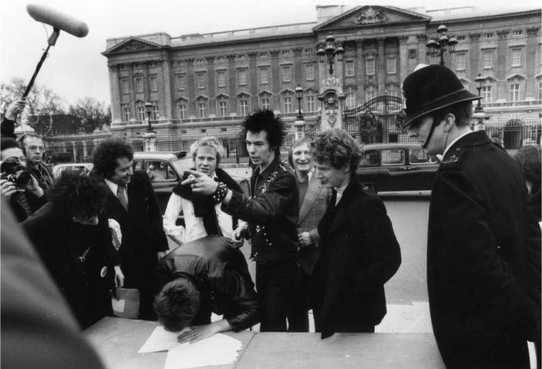 Cómo los punks de Londres cambiaron la moda para siempre