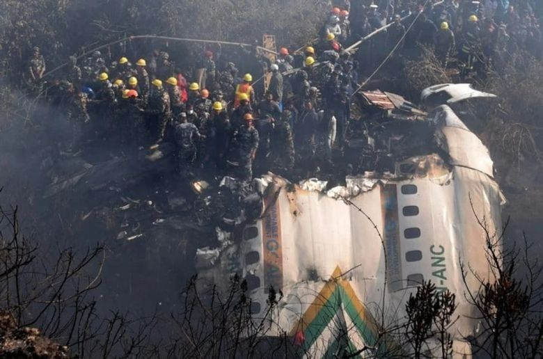 Cancillería trabaja para repatriar el cuerpo de argentina fallecida en la tragedia aérea en Nepal