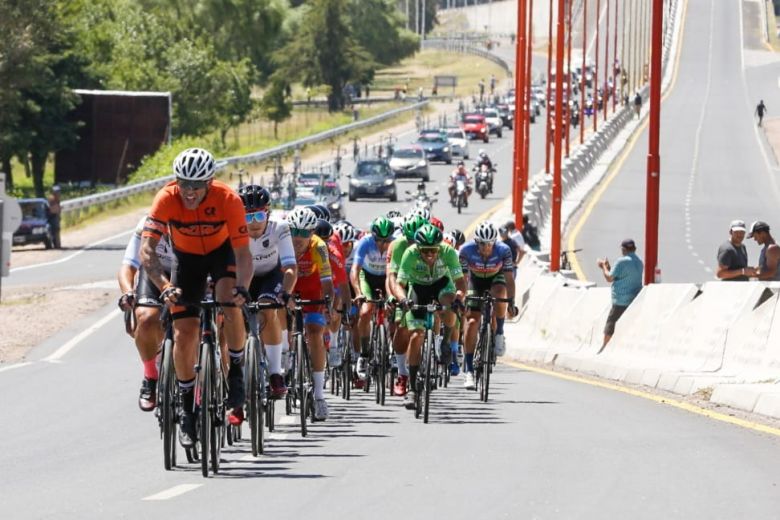 Martín Vidaurre se consagró campeón de la Vuelta del Porvenir