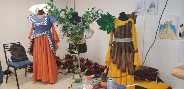 Fiesta Nacional de la Vendimia: la historia de una familia dedicada a la confección del vestuario
