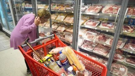 Gobierno analiza medidas contra la inflación y admite que el dato de febrero fue "malísimo"