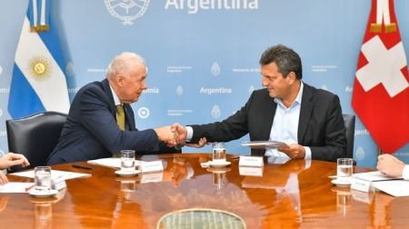 Argentina refinancia deuda con acreedores suizos tras el acuerdo con el Club de París