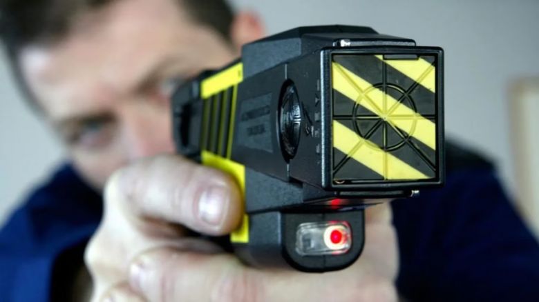 El Gobierno porteño confirmó que en dos meses empezarán a usarse las pistolas Taser