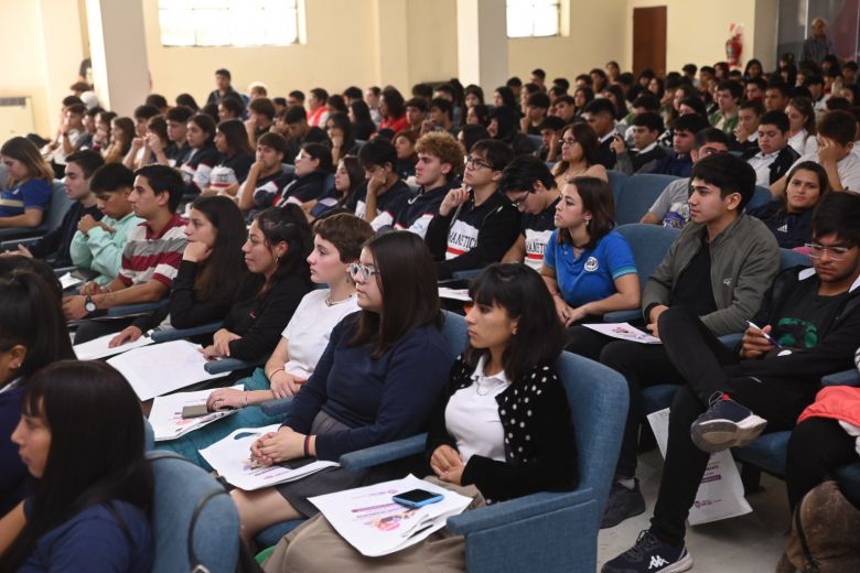 Cuatrocientos jóvenes participaron del Segundo Congreso Provincial de Derechos Humanos