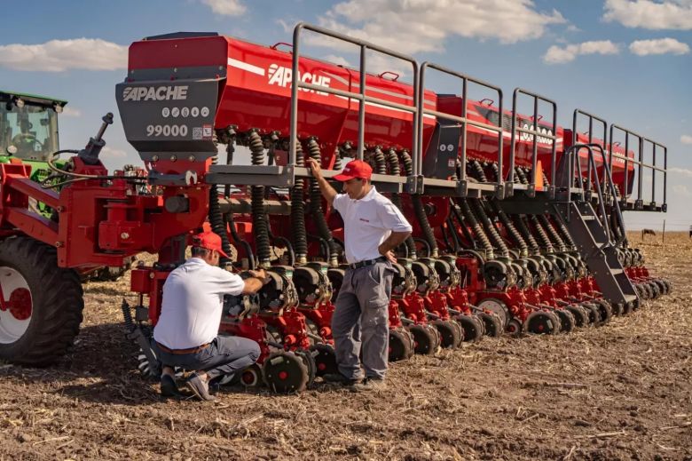 Agroactiva 2023: Bricchi Hnos llega con sembradoras Apache de última generación