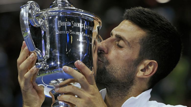 Novak Djokovic derrotó en tres sets a Daniil Medvedev y conquistó el US Open por cuarta vez en su carrera