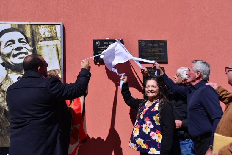 Villa Mercedes recuerda a Oscar “Cacho” Valles con una placa conmemorativa 