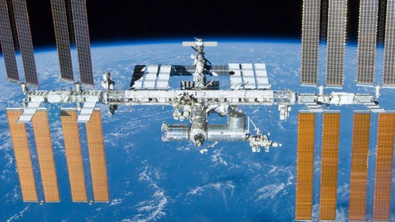 Hoy se verá el paso de dos estaciones espaciales por el cielo de San Luis