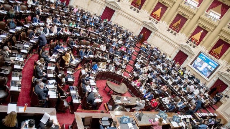 Legisladores nacionales le pidieron a Milei que denuncie pedidos de coimas en el Congreso 