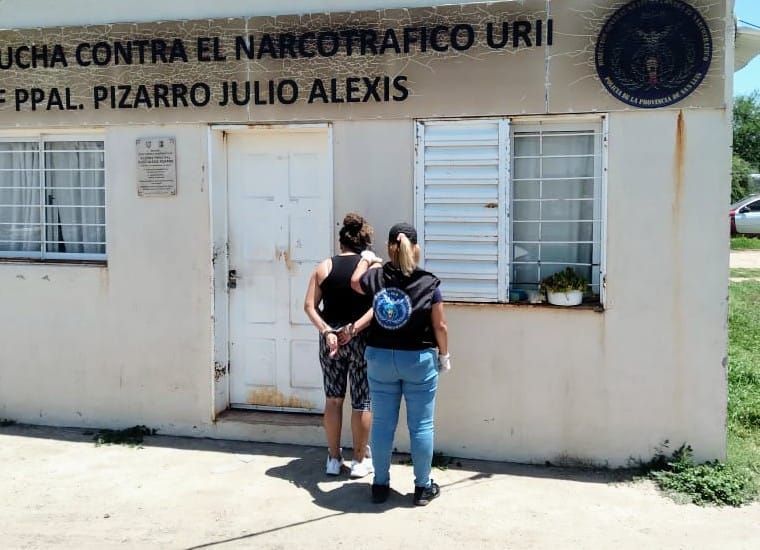Mujer presa por manejar dos kioscos de droga, su abogado solicitó la excarcelación 