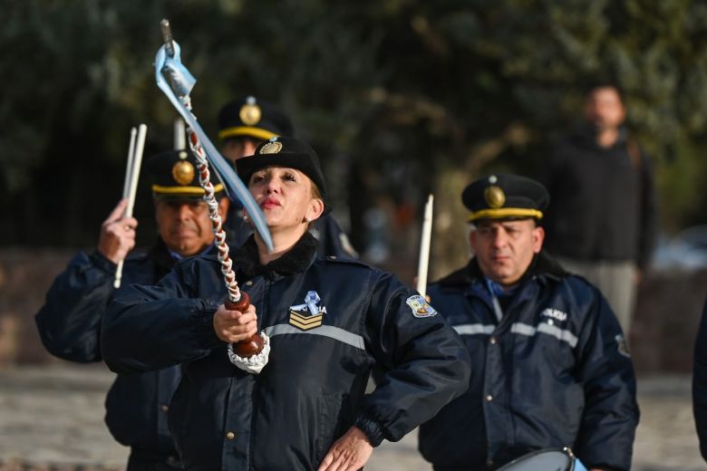 Soldados y cadetes del ISSP realizaron la jura de lealtad a la Bandera Argentina