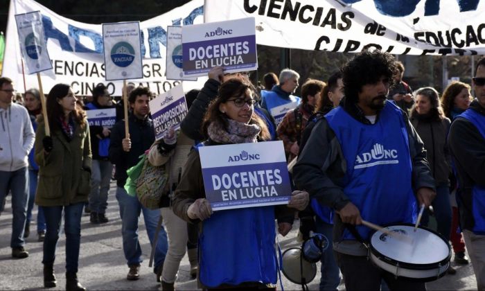 Las clases en las universidades se ven interrumpidas por el paro docente