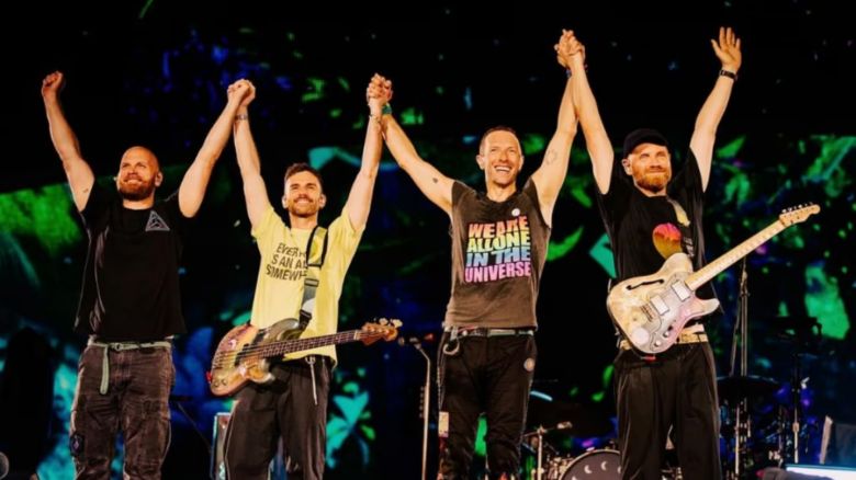 Coldplay publicó “We Pray” con la participación de Tini Stoessel, Burna Boy, Little Simz y Elyanna