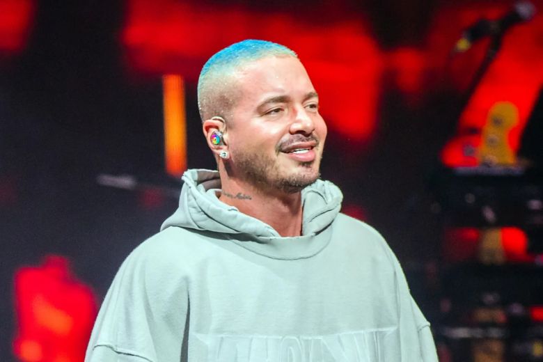 J Balvin presenta “Cosa de locos”, su nuevo video