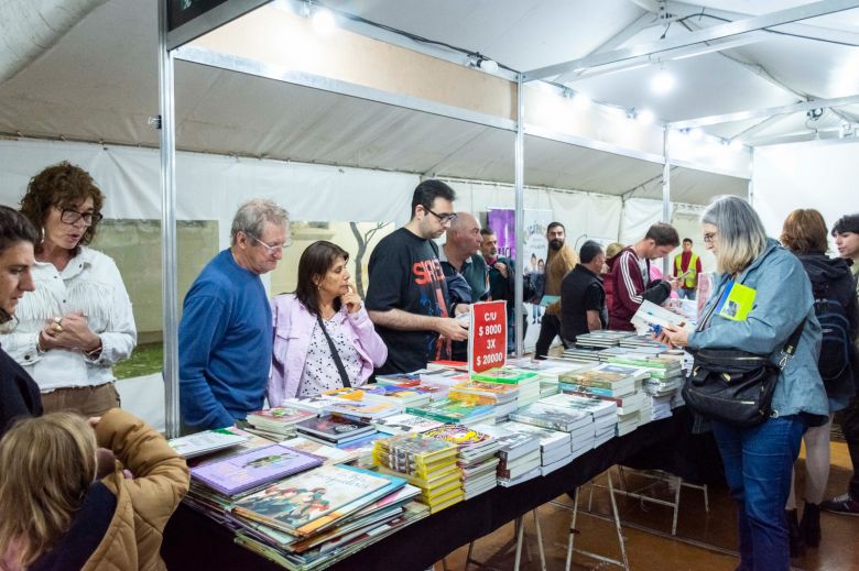 La Feria del Libro de Río Cuarto congregó a más de 30 mil personas