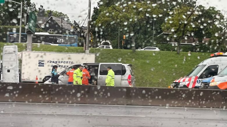 Dos prefectos y un policía murieron en la Ruta 9: asistían a las víctimas de un choque y fueron atropellados