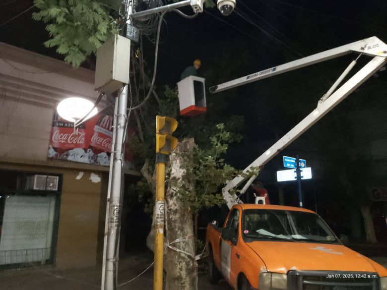 El Municipio trabaja sobre distintos puntos de la ciudad tras la grave tormenta