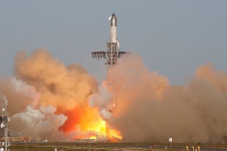 Así fue la lluvia de escombros en el Caribe que dejó la explosión del cohete Starship de SpaceX