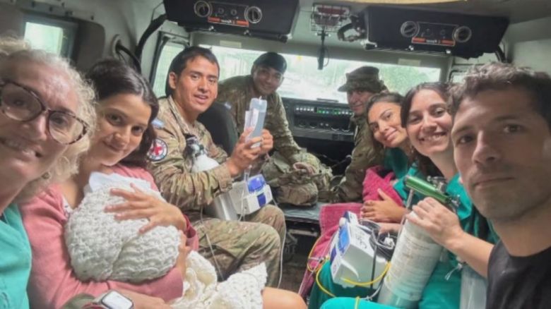 El estremecedor relato de una de las enfermeras que rescató a los bebés recién nacidos en el hospital inundado de Bahía Blanca