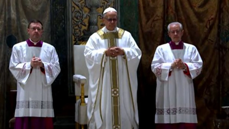 El papa León XIV preside su primera misa en la Capilla Sixtina