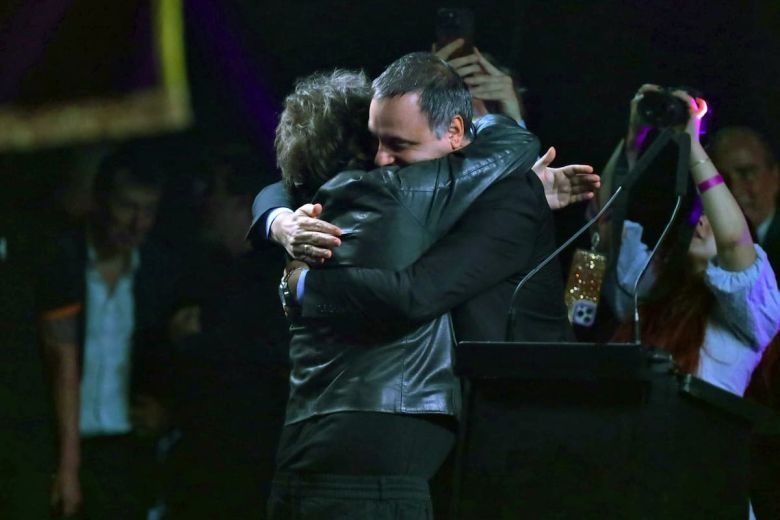 Adorni ganó las elecciones en Capital Federal y el PRO quedó tercero tras 20 años de gobierno