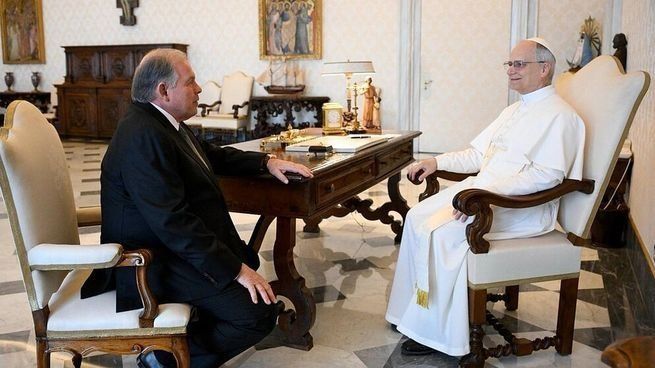 "El papa León XIV se va a reunir con Javier Milei en las próximas semanas", afirmó el canciller Gerardo Werthein