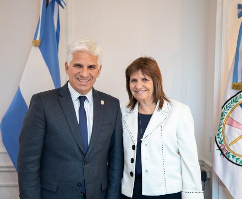 La ministra Patricia Bullrich recibió al gobernador Claudio Poggi