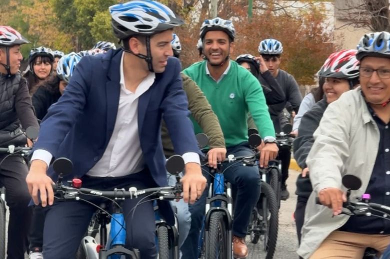 Entregaron bicicletas a más de 60 estudiantes de San Francisco del Monte de Oro 