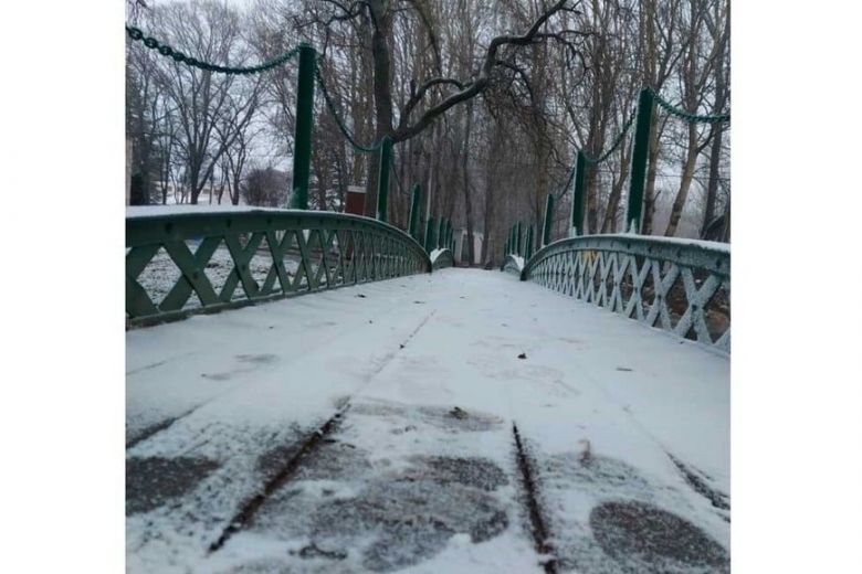 Llegó la nieve en Estancia Grande y Merlo