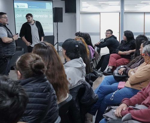 Realizaron el primer encuentro presencial de impresión 3D abierto a todo público