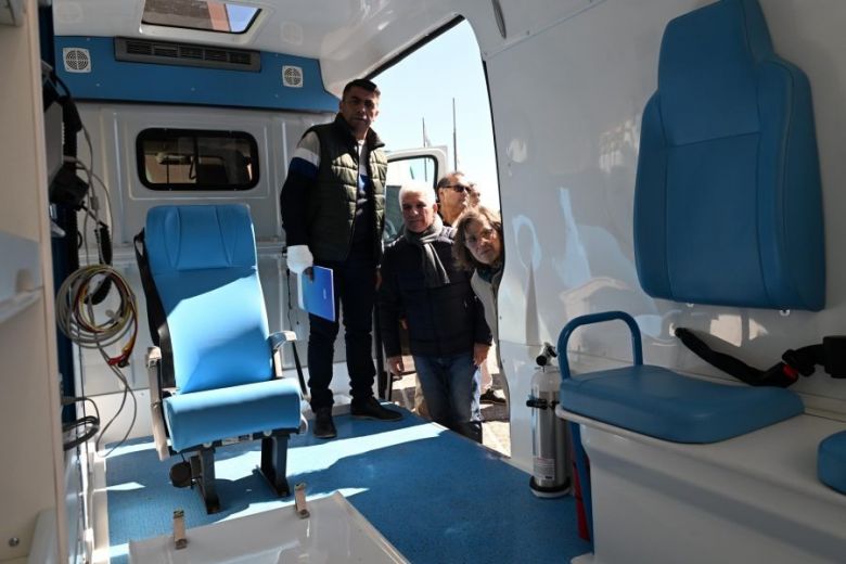 El Gobernador fortalece el sistema sanitario del interior con diez nuevas ambulancias