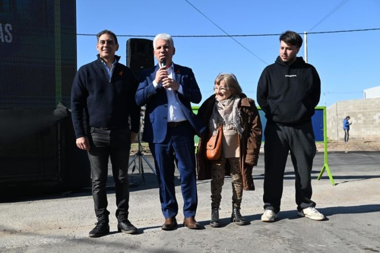 El plan Mejorando tu Cuadra llegó al barrio Jardín San Luis con la repavimentación de calles