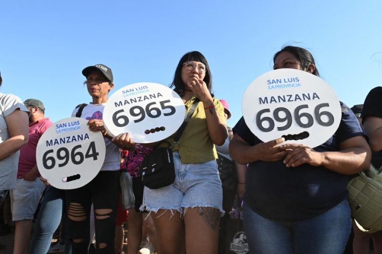Entregarán las viviendas el 1° de noviembre, el 1° de diciembre y el 20 de diciembre