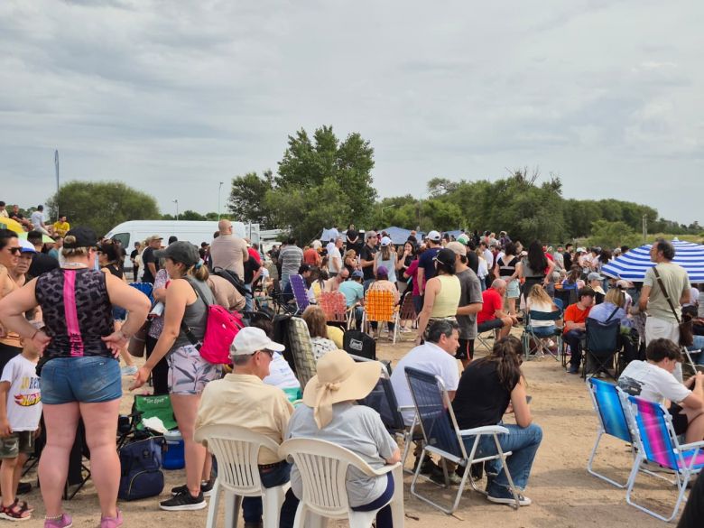 Todas las imágenes del acto oficial por los F-16