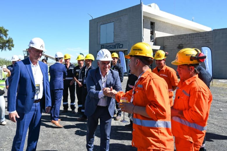 Basalto SRL presentó sus nuevos dos proyectos que generarán cientos de puestos de trabajo