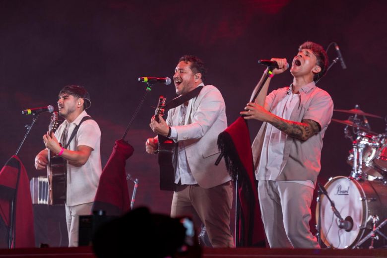 Festival nacional de doma y folklore de Jes&uacute;s Mar&iacute;a entre suspensiones por el clima, noches multitudinarias