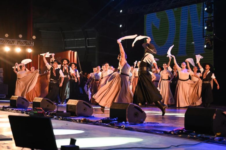Las fotos de la primera noche de la Fiesta Nacional de la Calle Angosta