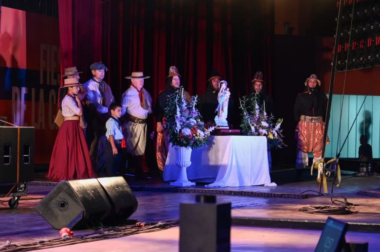 Las fotos de la primera noche de la Fiesta Nacional de la Calle Angosta