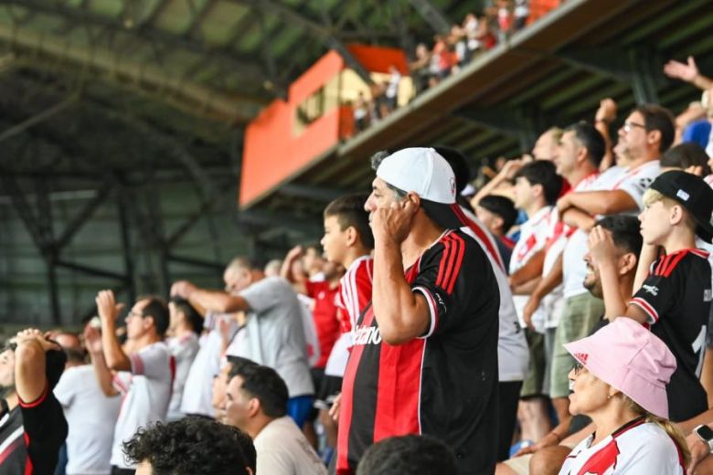 El Estadio &Uacute;nico La Pedrera vibr&oacute; con el encuentro entre River y Ciudad Bolivar