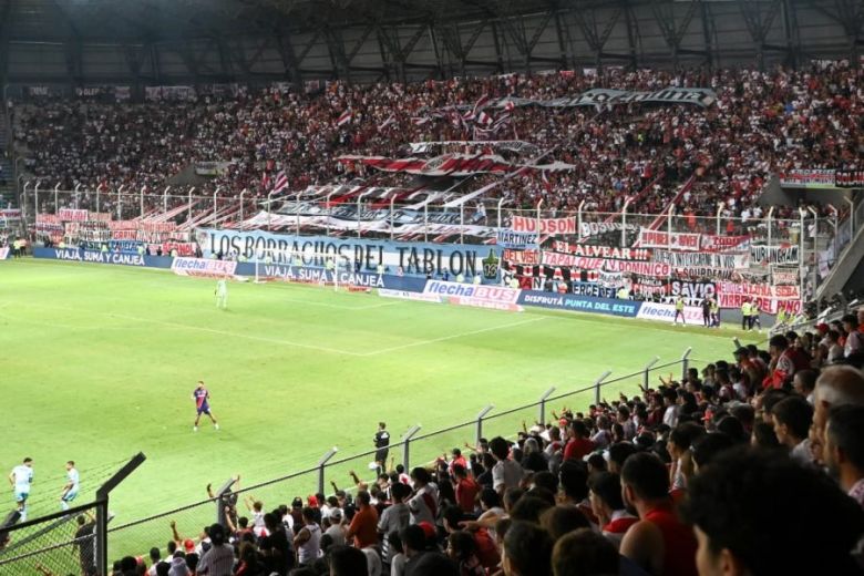 El Estadio &Uacute;nico La Pedrera vibr&oacute; con el encuentro entre River y Ciudad Bolivar