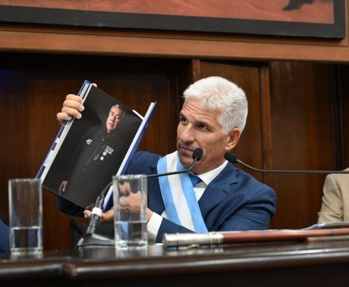 El 7 de abril presentar&aacute;n el libro de los h&eacute;roes de Malvinas 